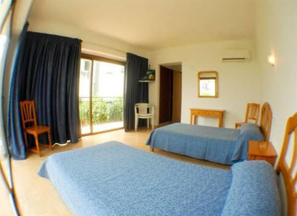 Hostal Residencia Nicolau San Antonio  Exteriér fotografie