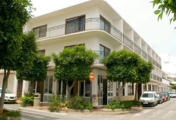 Hostal Residencia Nicolau San Antonio  Exteriér fotografie