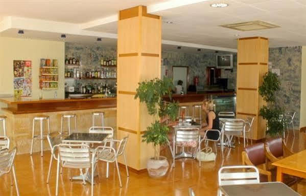 Hostal Residencia Nicolau San Antonio  Exteriér fotografie