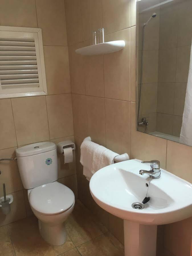 Hostal Residencia Nicolau San Antonio  Exteriér fotografie